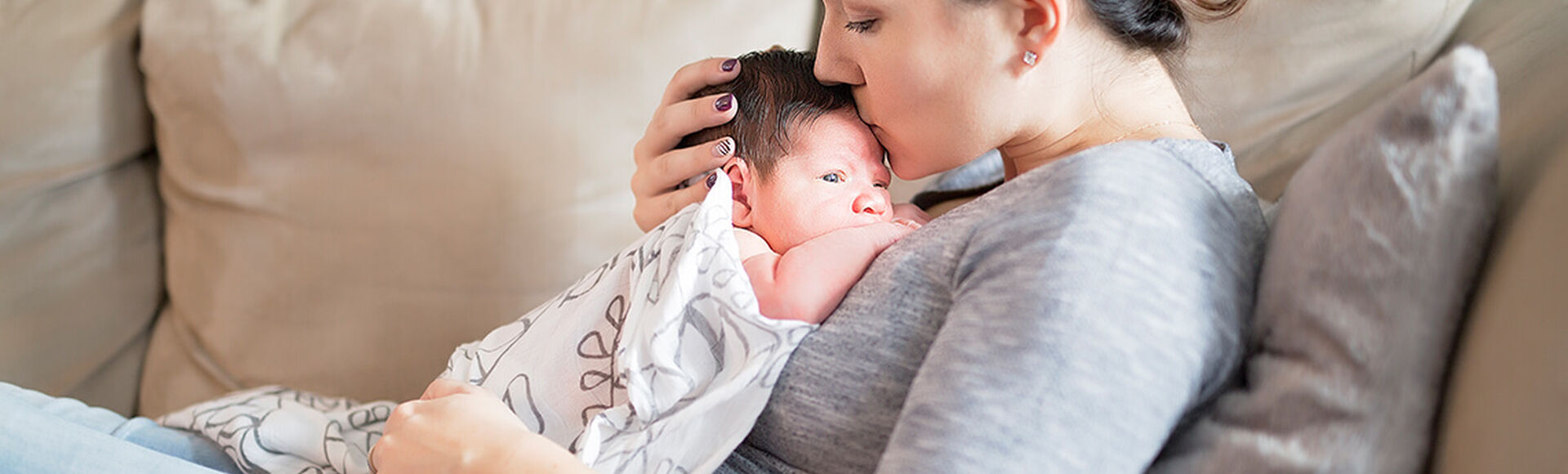 Características del parto por cesárea | Más Abrazos by Huggies